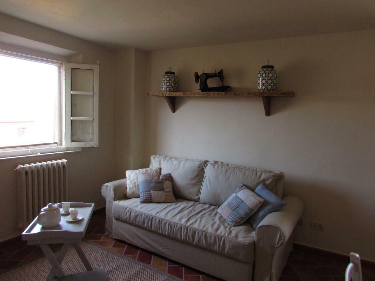 La Casetta Di Borgo Apartment Lajatico